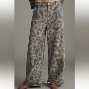 NWT Anthropologie Pilcro Leon Double Hem High Rise Wide Leg Jeans - Grey Leopard